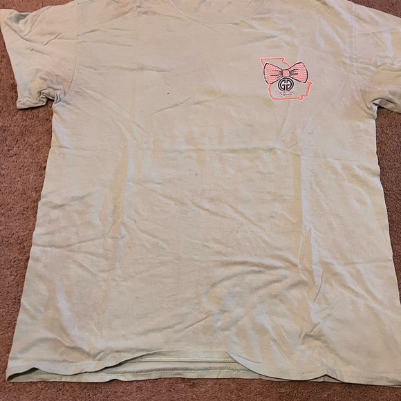 Tshirt Center Tops - Greenish Cream Short Sleeve Tee